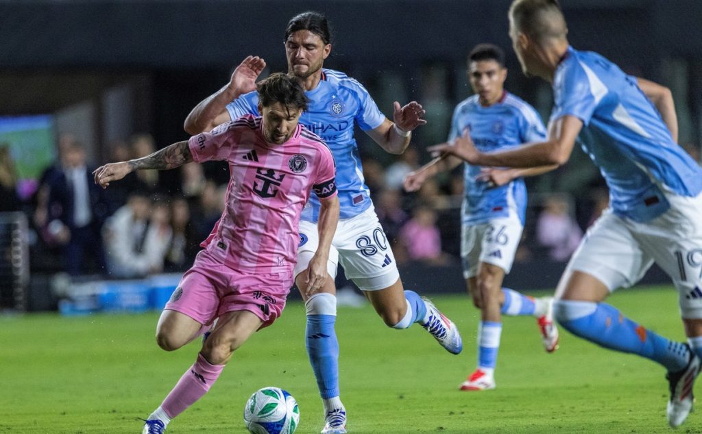 messi-giup-inter-miami-gianh-chien-thang-1-0-truoc-sporting-kansas-city