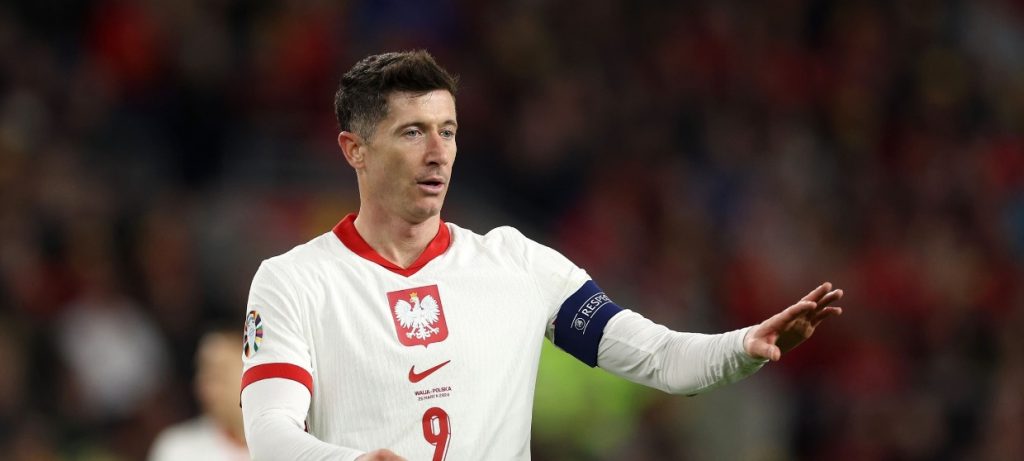 Ba Lan vs Lithuania Vòng Loại World Cup 2026: Lewandowski Cứu Nguy, Biało-Czerwoni Khởi Đầu Gian Nan