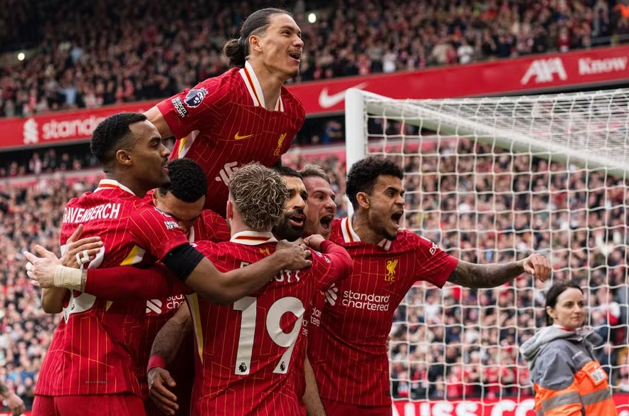 Tin bóng đá hôm nay 10/03: Liverpool tiếp tục tiến tới chức vô địch Premier League, Arsenal về nhì, Palmer gặp khó