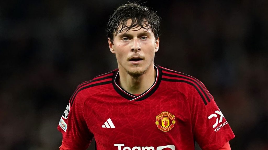 Tin chuyển nhượng MU 07/03: Hậu vệ Victor Lindelof muốn trở về Benfica