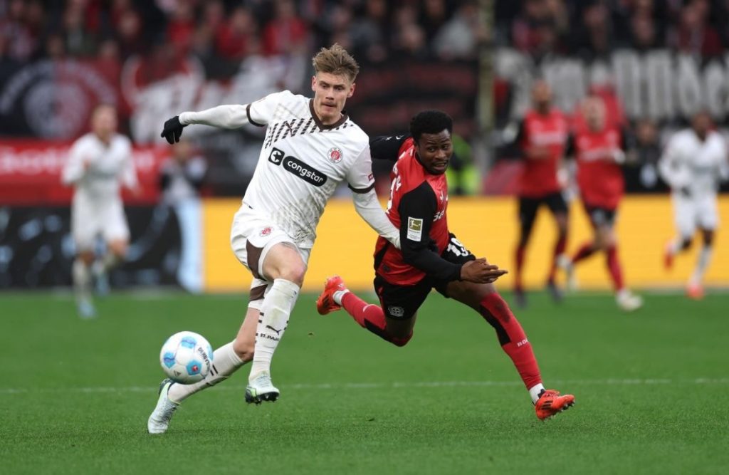 Kết quả trận đấu Pauli vs Leverkusen 21/4: Trận hòa 1-1 với St Pauli chấm dứt hy vọng vô địch của Bayer Leverkusen Kết quả trận đấu Pauli vs Leverkusen 21/4: Trận hòa 1-1 với St Pauli chấm dứt hy vọng vô địch của Bayer Leverkusen