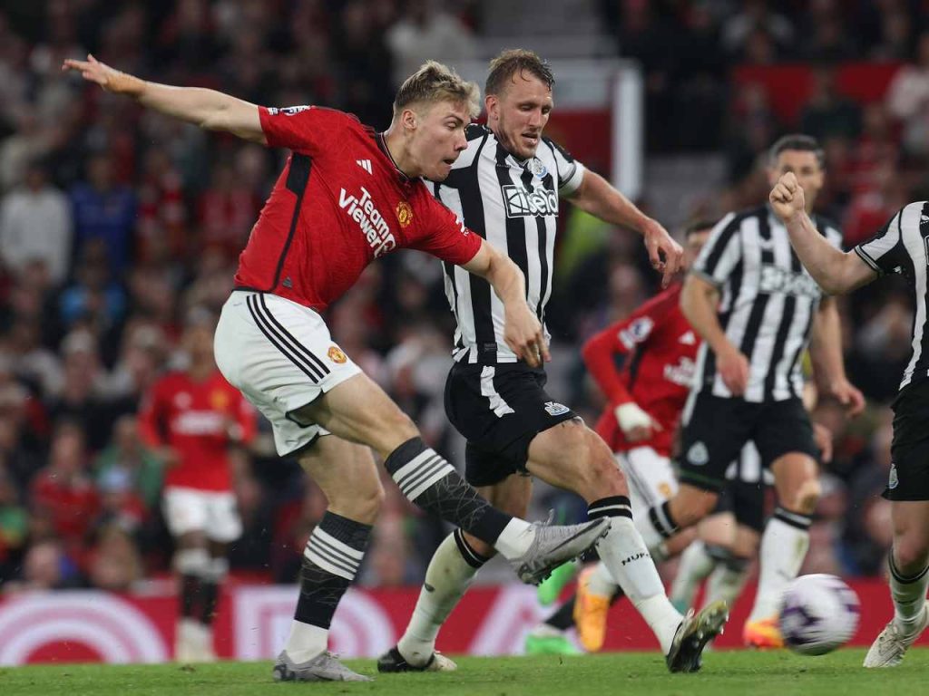 Nhận định Newcastle vs MU 22h30 ngày 13/4: Cuộc chiến lớn tại St. James' Park